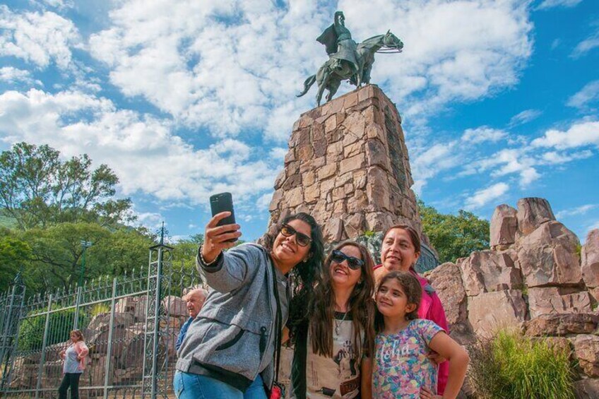 Güemes Monument