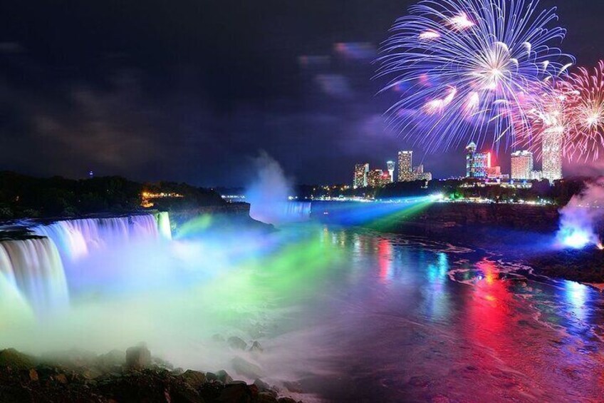 Private Niagara Falls Night Tour from Toronto with Fireworks