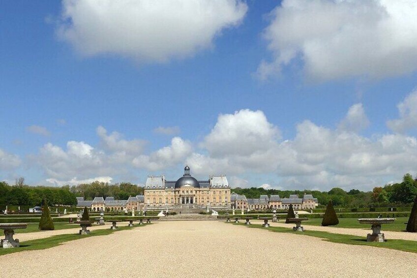 Elegant Private Day Trip: Vaux-le-Vicomte from Paris with Pickup