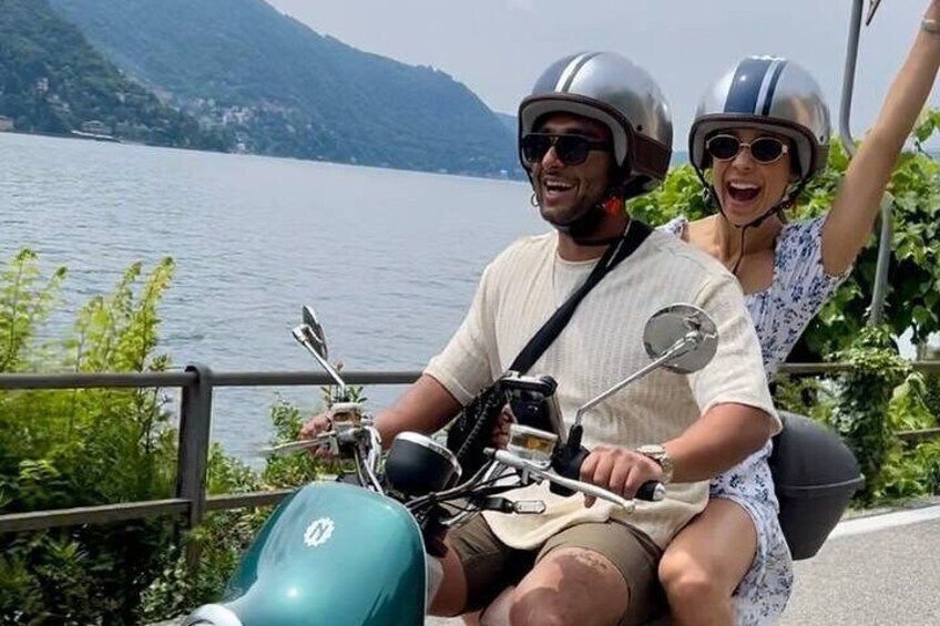 Lake Como: Guided tour in electric scooter to Bellagio