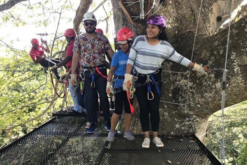 Shared Tour in Mombacho Natural Reserve and Canopy Adventures