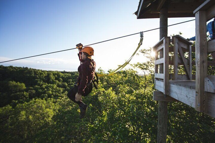 Minnesota River Valley 14-Line Thrilling Zipline Canopy Tour