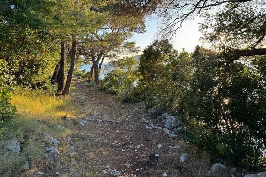 Sunset Hike and Picnic Tour in Vela Luka