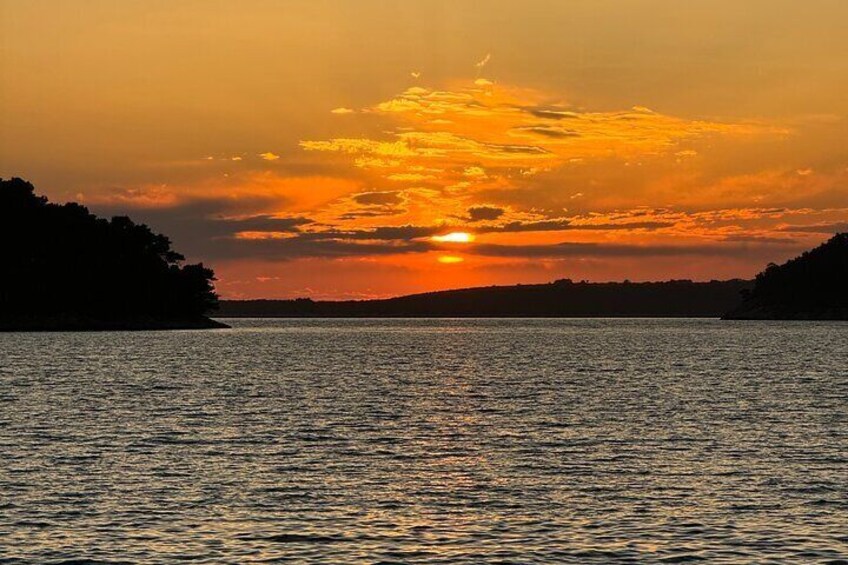 Sunset Hike and Picnic Tour in Vela Luka