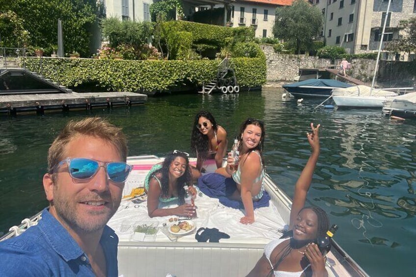 4 Hours Private Boat Tour on Lake Como