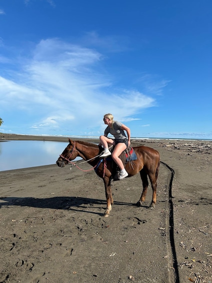 Picture 4 for Activity Esterillo Este: Personalized Beach Horseback Adventure