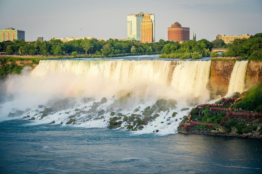 VIP First Access Maid of the Mist & Cave of the Winds Tour