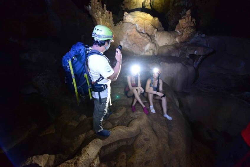 Picture 1 for Activity Placencia: Actun Tunichil Muknal Cave Tour