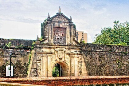 Old Manila to Tagaytay Full Day Sightseeing Tour