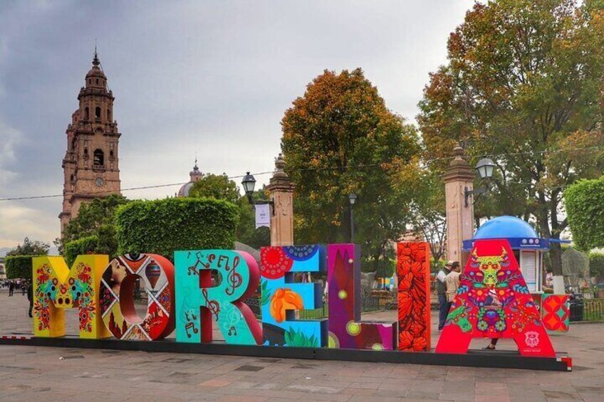 Morelia Tour: Walk in Downtown and San Nicolas University