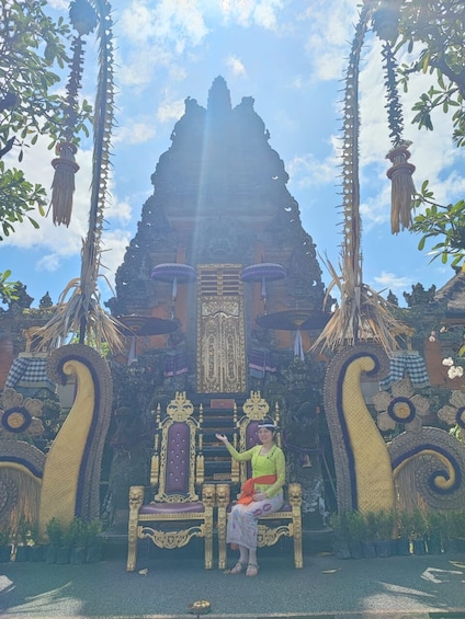 Explore Ubud with Balinese Uniform Rental