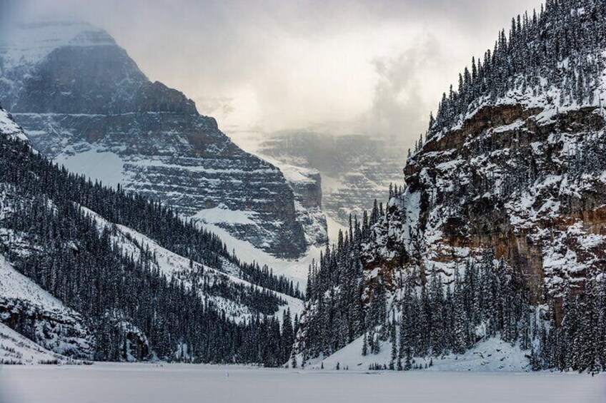 Discover Banff with Moraine Lake & Lake Louise | Private Tour
