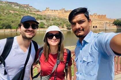 Full-Day City Tour of Jaipur with Sunset View at Sun Temple