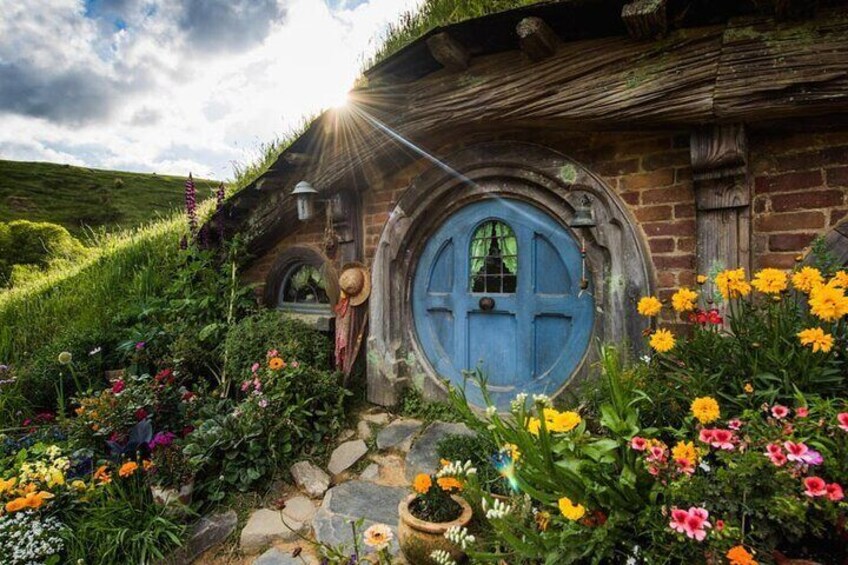 [Stevong Travel] Small Group Hobbiton Movie Set from Tauranga