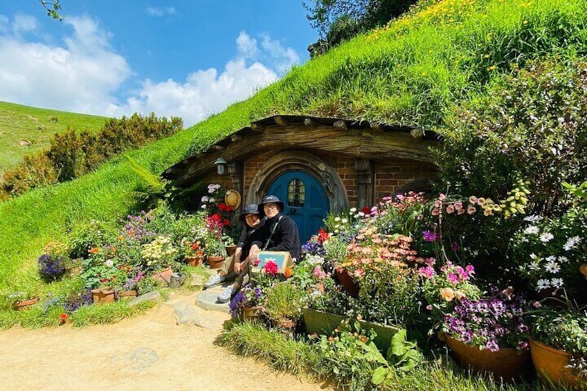 [Stevong Travel] Small Group Hobbiton Movie Set from Tauranga