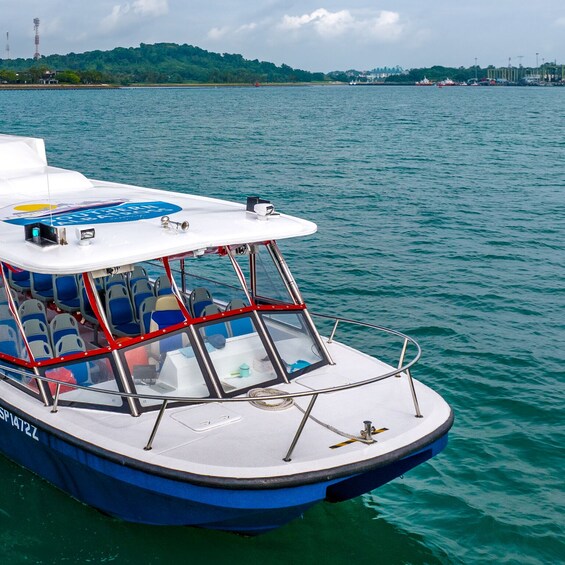 Southern Albatross - 1hr Cruise to explore Singapore's Southern Islands