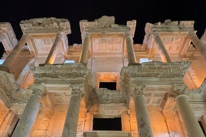 Tour privado a Éfeso por la noche desde Esmirna