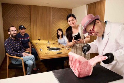 Cours de maître sur le wagyu à Tokyo : Spectacle de boucherie et expérience...