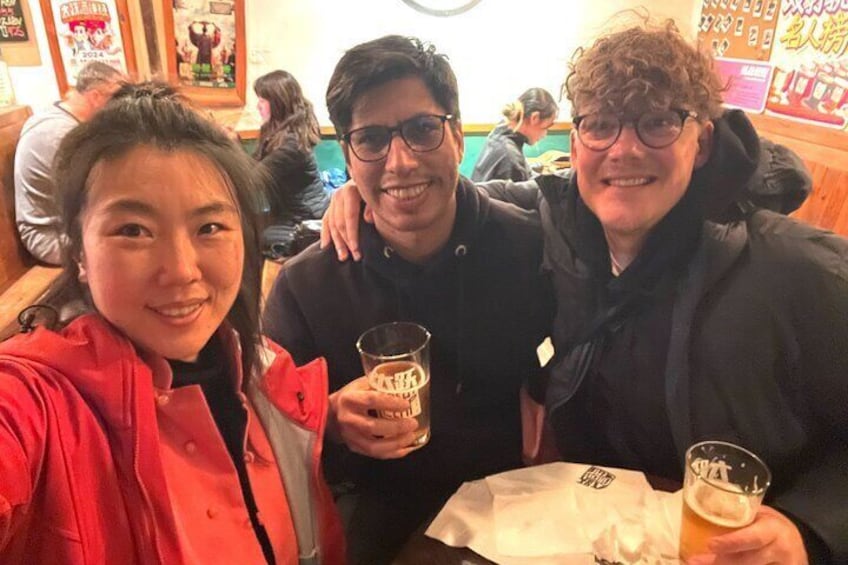 Shichahai Hutong Dinner and Beer Walking Tour