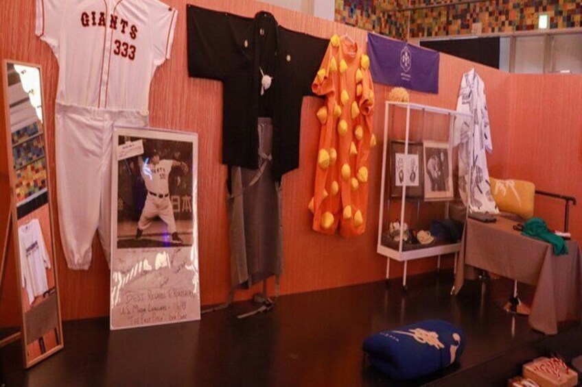 Osaka: Sumo Show and Kimono Haori Experience without food