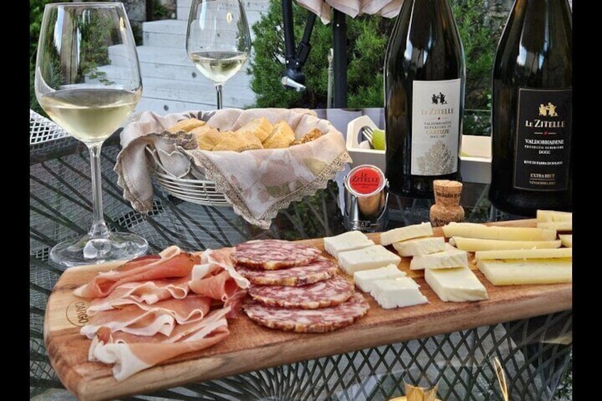 Platter of local cured meats and cheeses with tasting of Valdobbiadene Prosecco Superiore DOCG Le Zitelle