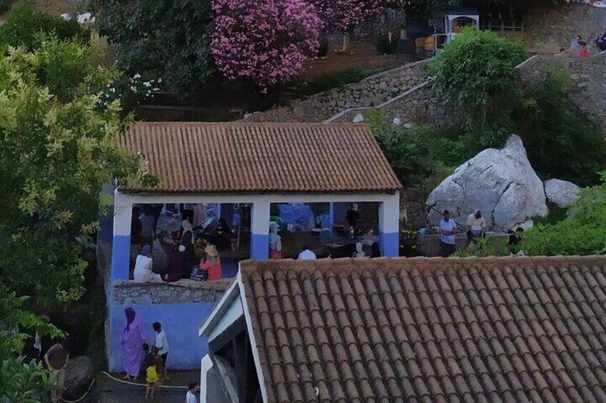 Enjoy Chefchaouen the Local Way