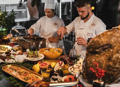 Budapest: Romantic Dinner Cruise-Live Music&Unlimited Drinks
