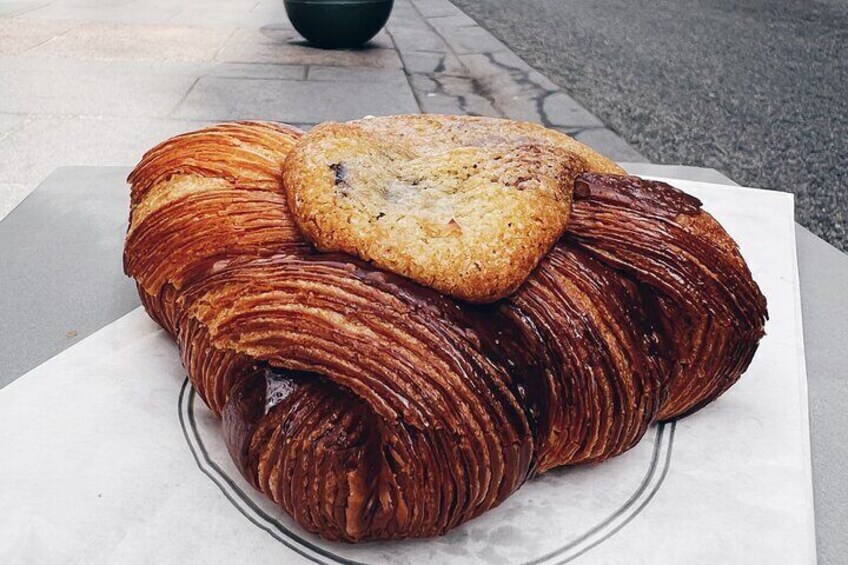 Croissant Food Tour in Cannes