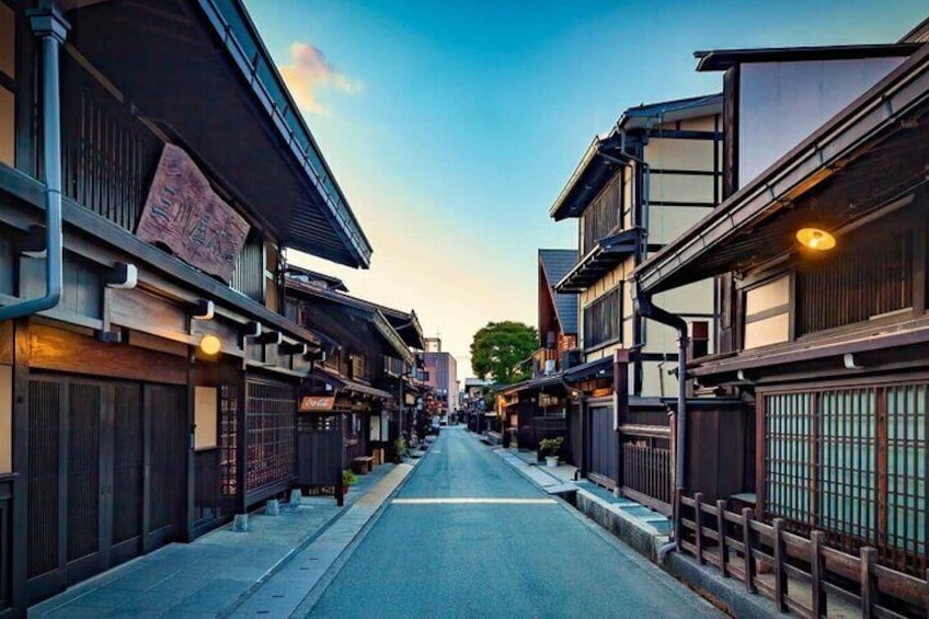 From Takayama: Foodie Adventure, Showa Era, & the Old Town