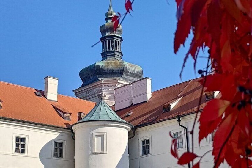 Kutná Hora, Jesuit college