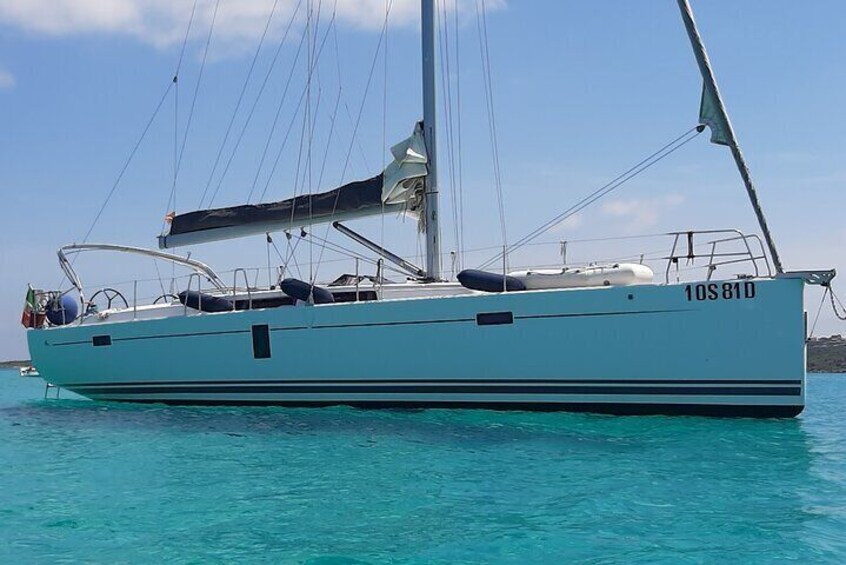 3-Hour Sailing Boat Excursion to Bosa for Small Groups