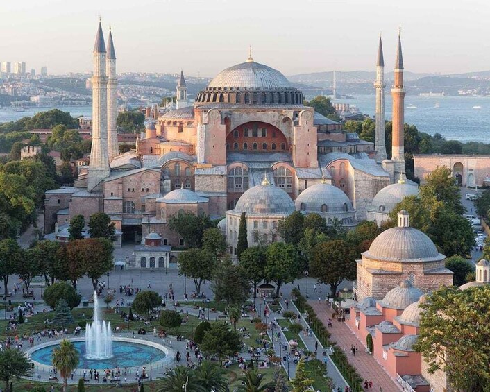 Picture 4 for Activity Istanbul: Hagia Sophia and Blue Mosque Tour with Tickets