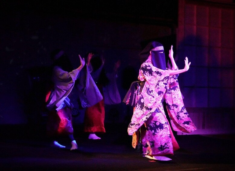 Tokyo: Traditional Japan Festival Dance Show at Tokyo Tower