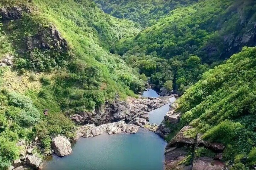 Half Day Hike to Seven Waterfalls in Mauritius