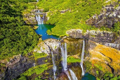 Half Day Hike to Seven Waterfalls in Mauritius