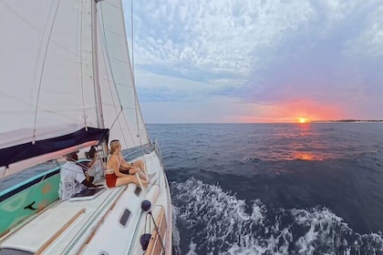 3 Hour Private Sunset Sailing Tour in Pula