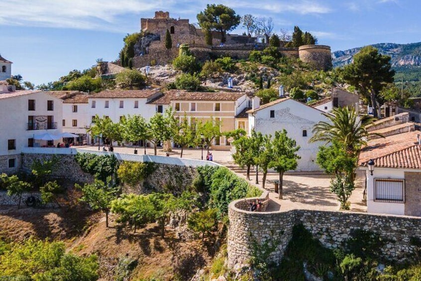 Guadalest and Algar Waterfalls Tour From Valencia