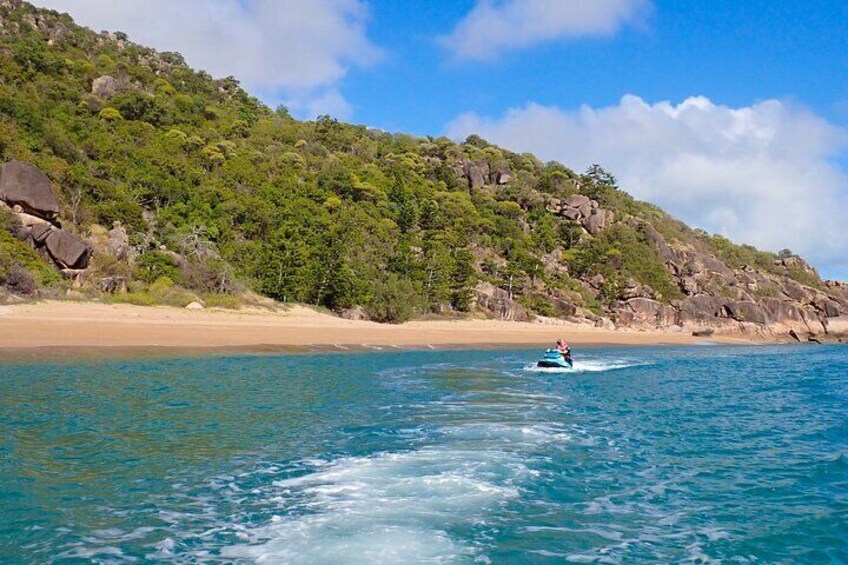 Discovering Five Beach Bay by Jet Ski.