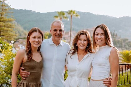 Private Professional Holiday Photoshoot in San Marino