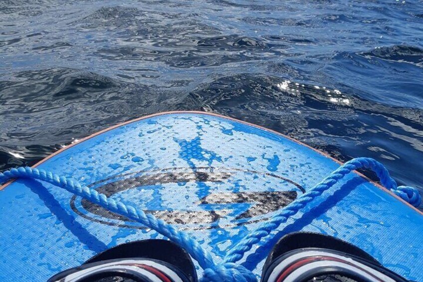 There are many reasons that SUP boarding has become the fastest growing activity in water the recent years. One of them is because almost everyone can join on the SUP wave. Small kids grownups, animals