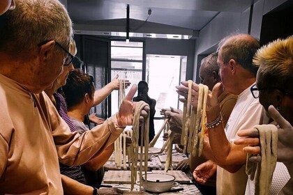 Orecchiette Pasta Class in Lecce with Wine Pairings