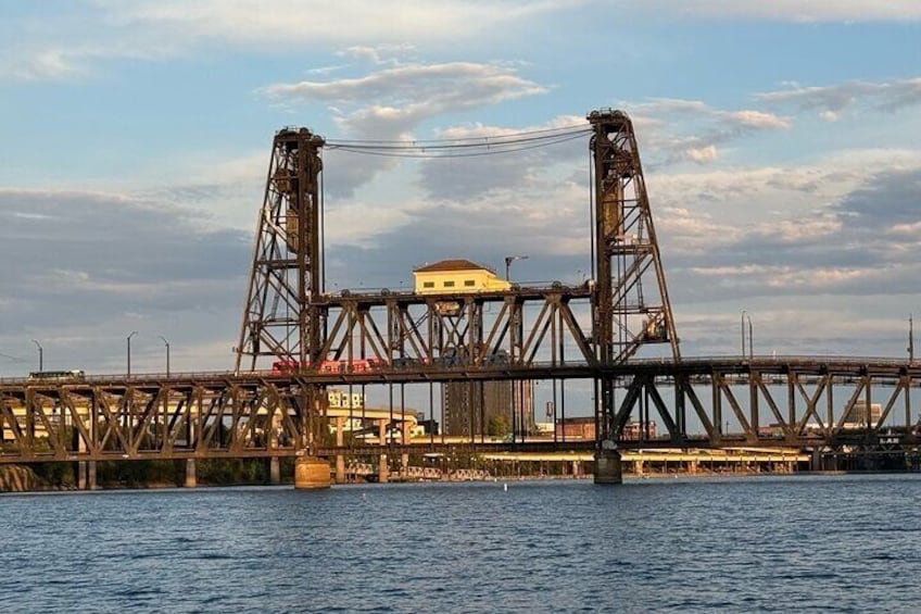 2-Hour Sunset River Cruise on the Willamette River