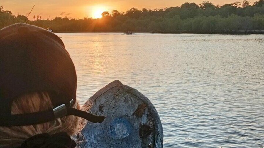 Kongo River Sunset Experience in Canoe