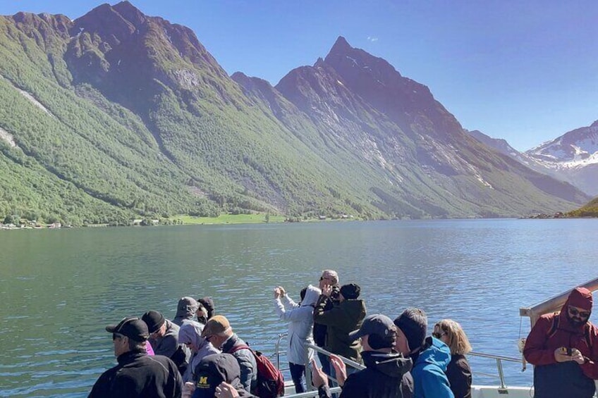 Amazing views all along the Hjørundfjord