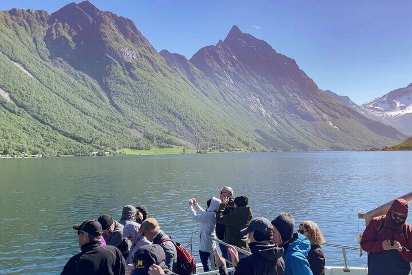 Amazing views all along the Hjørundfjord