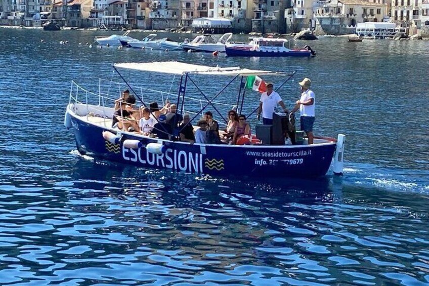 Boat tour from Torre Faro to Scilla 