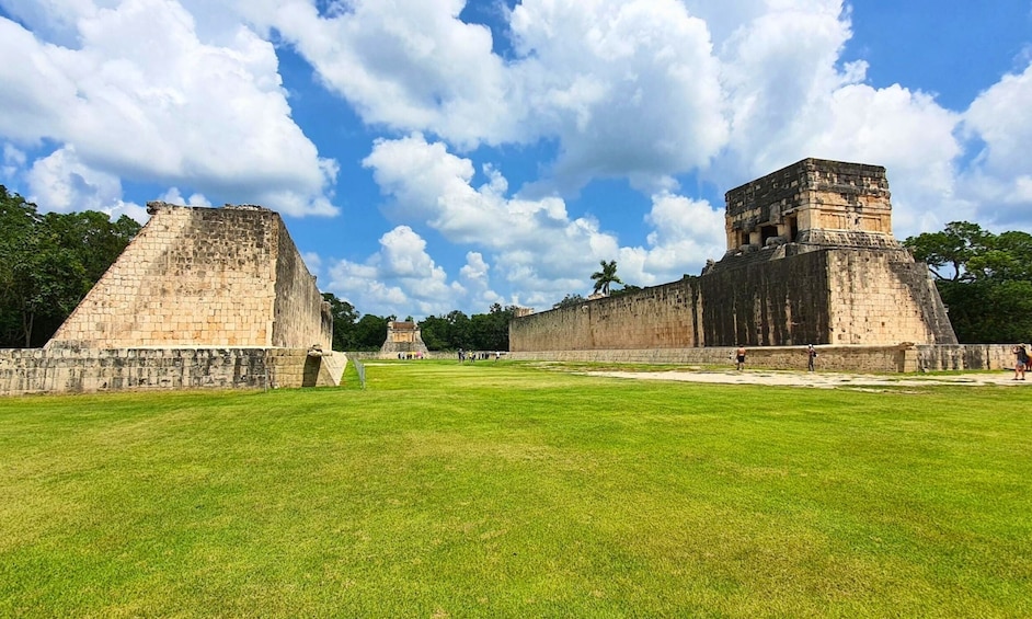 Chichen Itza Premium, Cenote, Valladolid & Mayan Cuisine