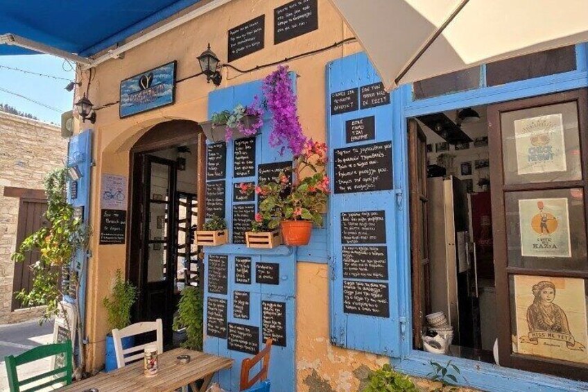 Traditional coffee shop in Lefkara