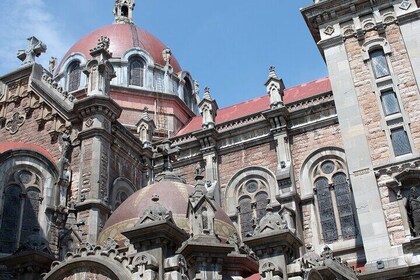 Private Guided Walking Tour of Oviedo Old Town