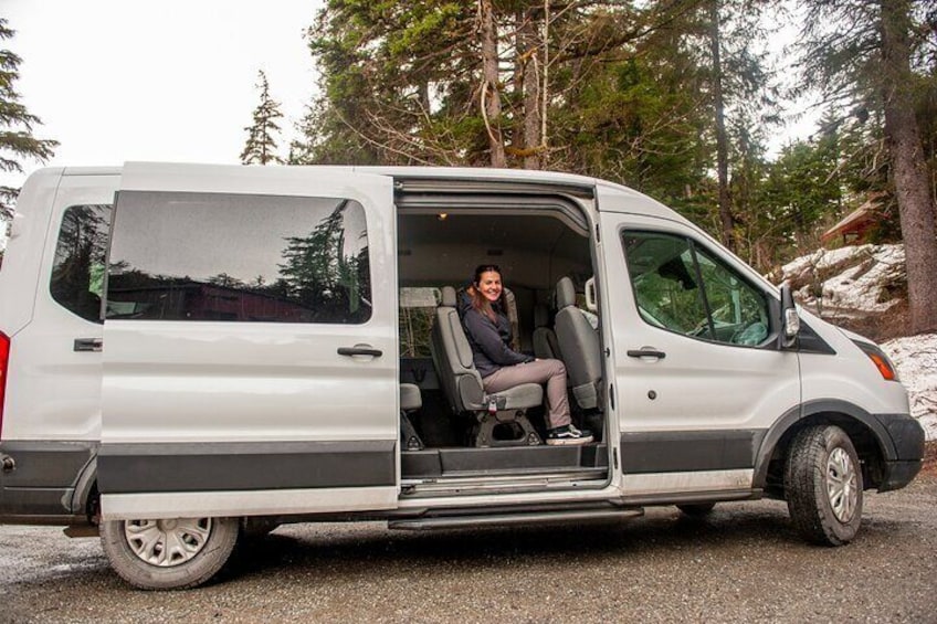 Sled Dog Ride and Scenic Drive from Anchorage